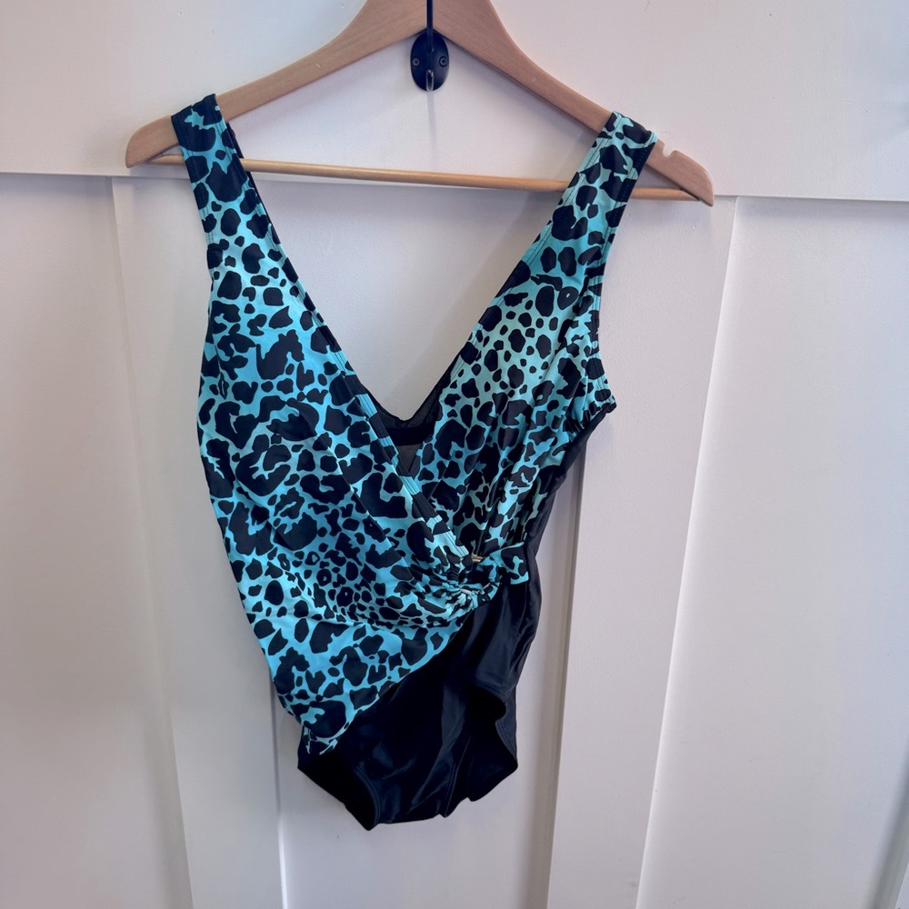 Kalia black/turquoise animal print one piece swimsuit‎ size 16